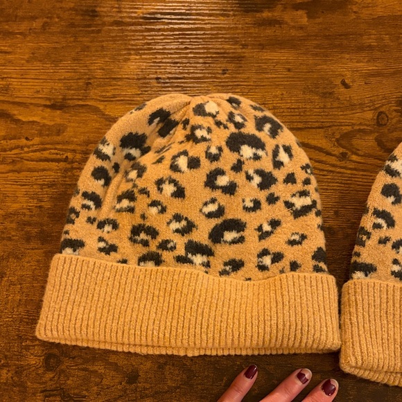 Aerie NWT Leopard Print Leopard Beanies 2 available- Tan and Black - Picture 3 of 5